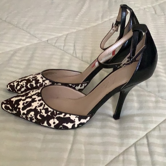 Heels - Picture 2 of 2